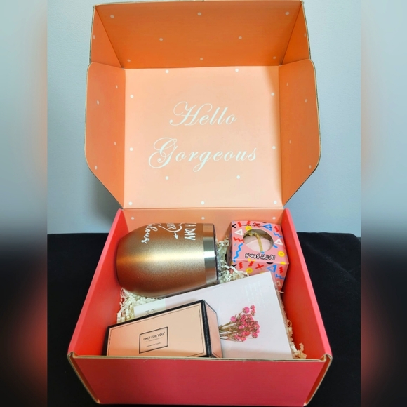 Gift set - Picture 2 of 8